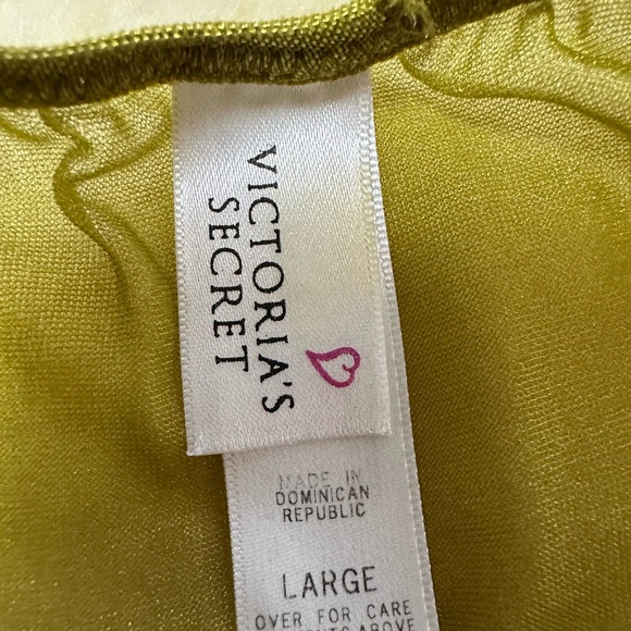 Vintage ‘97s Victoria's Secret Moss Green Briefs - Picture 5 of 7